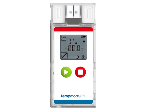 Tempmate-C1 dry ice temperature data logger displaying -80°C for pharma cold chain monitoring.